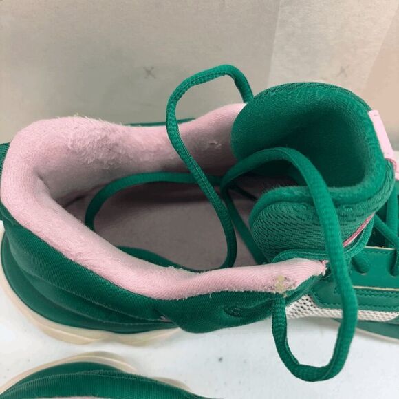 Size 11 Shoe - Nike Giannis Immortality 3 5 The Hard Way Green Pink White Bucks - Picture 9 of 11